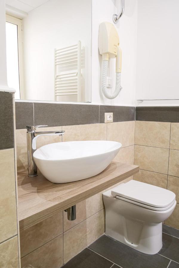 Hotel Terrazza Magenta Рим Екстериор снимка